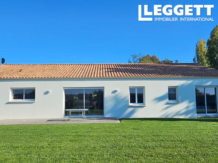 Image No.2-4 Bed House for sale