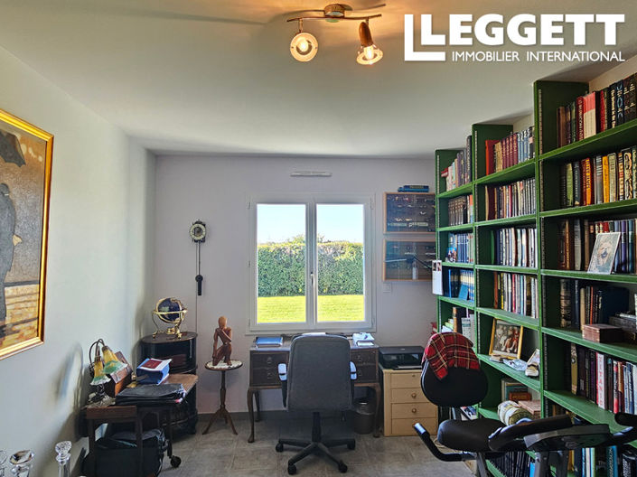 Image No.9-4 Bed House for sale