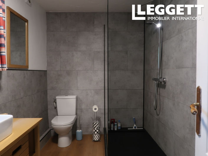 Image No.7-4 Bed House for sale