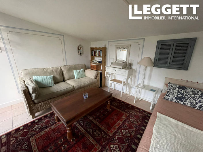 Image No.9-2 Bed House for sale