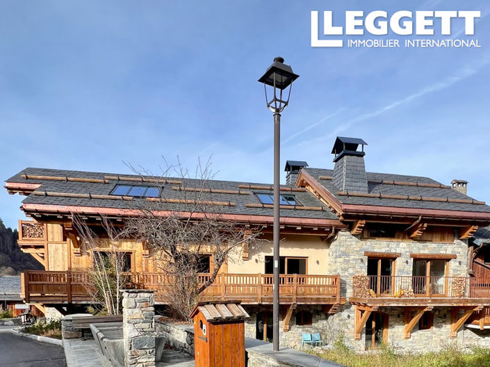 Image No.10-6 Bed House for sale