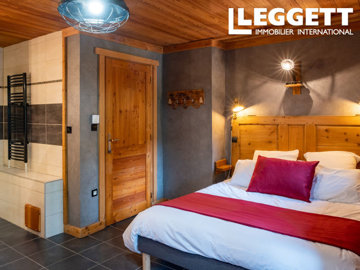 ahr0chm6ly9jzg4uagvzdglhlmltbw8vaw1hz2uvvevom