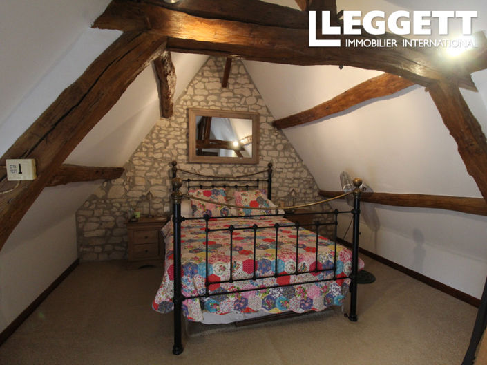 Image No.6-4 Bed House for sale