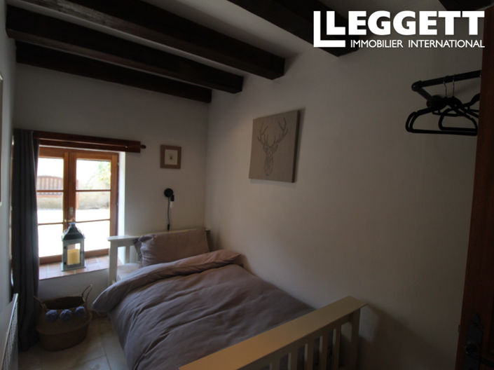 Image No.8-4 Bed House for sale