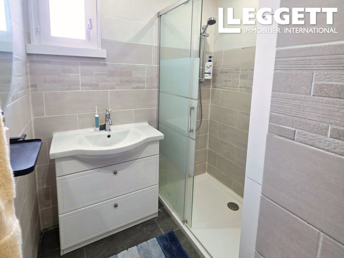 Image No.7-2 Bed House for sale