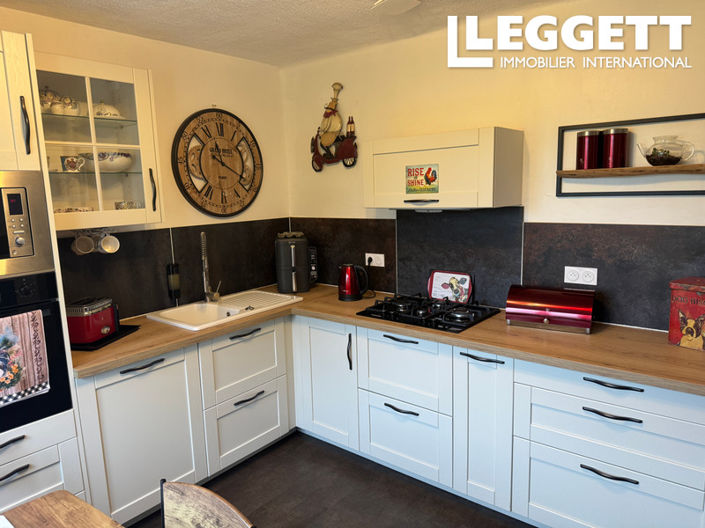 Image No.6-2 Bed House for sale