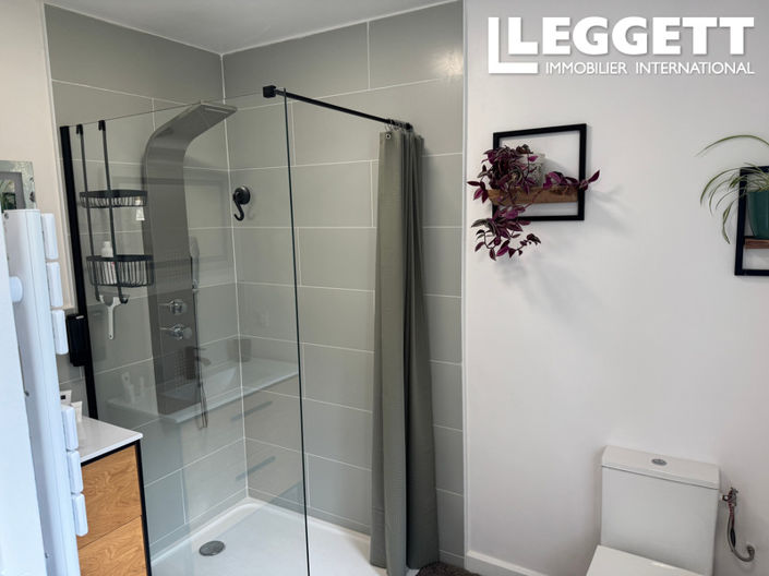 Image No.9-2 Bed House for sale