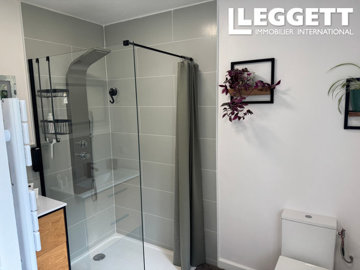 ahr0chm6ly9jzg4uagvzdglhlmltbw8vaw1hz2uvvevom