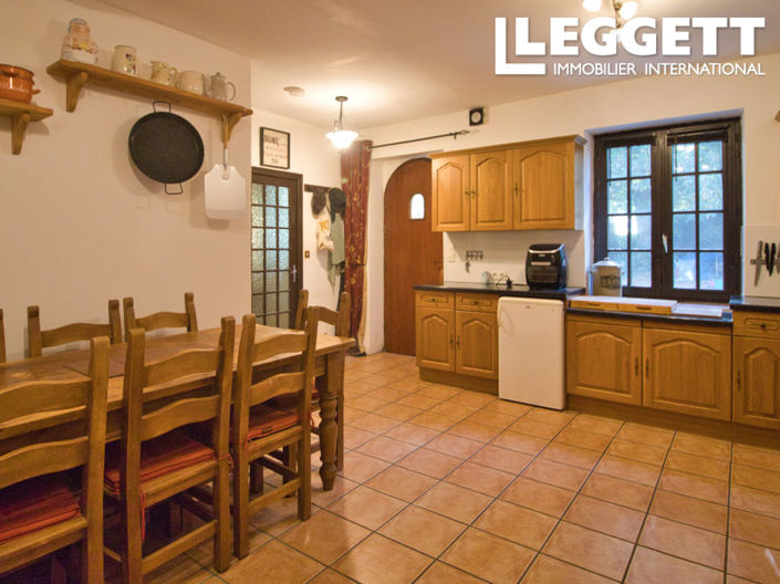 Image No.2-5 Bed House for sale