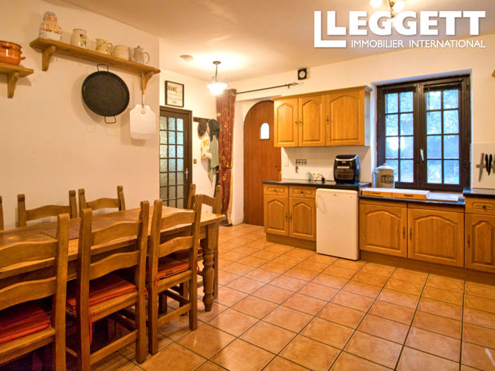 Image No.2-5 Bed House for sale