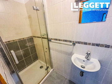 ahr0chm6ly9jzg4uagvzdglhlmltbw8vaw1hz2uvvevom