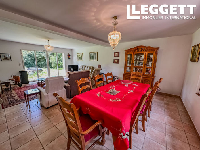 Image No.4-5 Bed House for sale