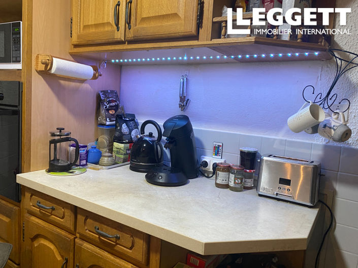 Image No.10-3 Bed House for sale