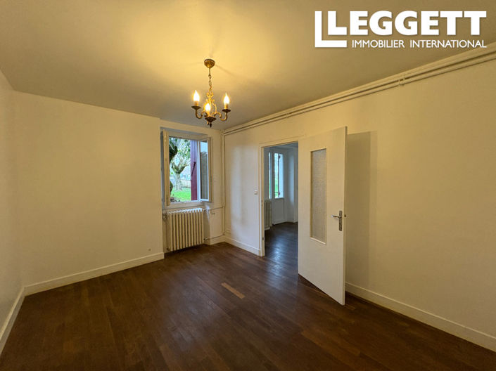 Image No.4-House for sale