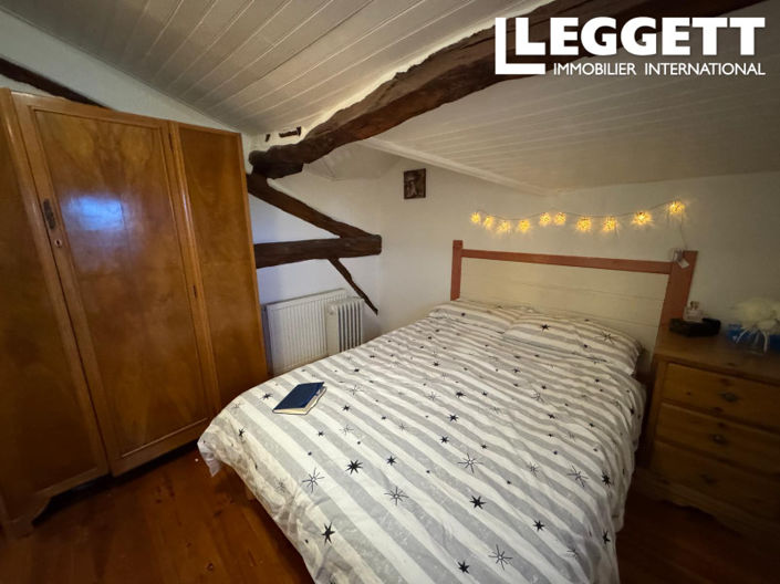 Image No.8-4 Bed House for sale