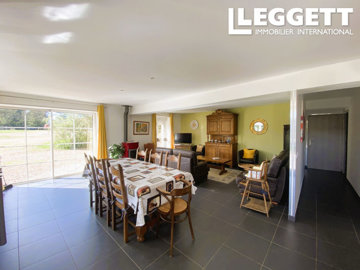 ahr0chm6ly9jzg4uagvzdglhlmltbw8vaw1hz2uvvevom