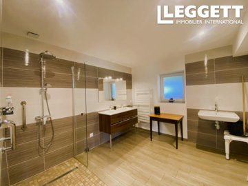 ahr0chm6ly9jzg4uagvzdglhlmltbw8vaw1hz2uvvevom