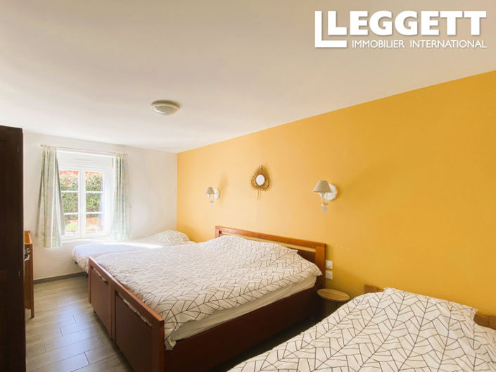 Image No.9-Maison de 9 chambres à vendre à Épineuil-le-Fleuriel