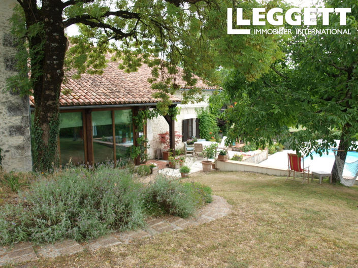 Image No.6-5 Bed House for sale