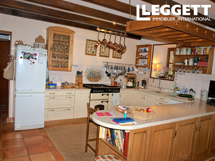 Image No.7-5 Bed House for sale