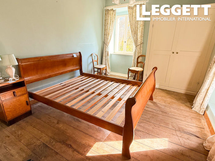 Image No.9-4 Bed House for sale