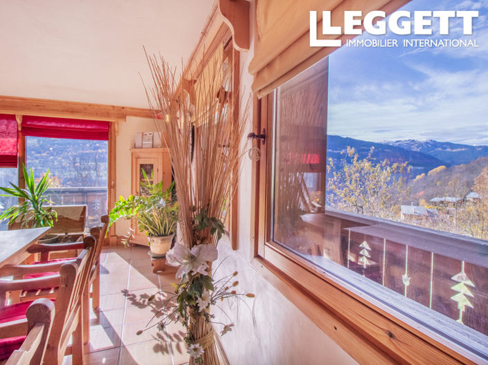 Image No.2-5 Bed House for sale