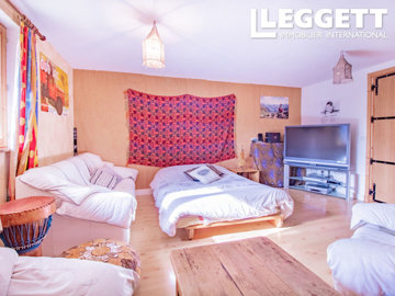 ahr0chm6ly9jzg4uagvzdglhlmltbw8vaw1hz2uvvevom