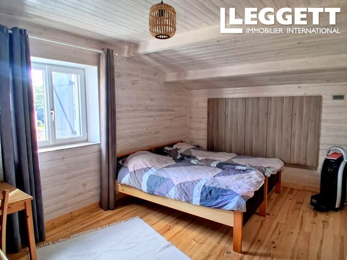 Image No.10-4 Bed House for sale