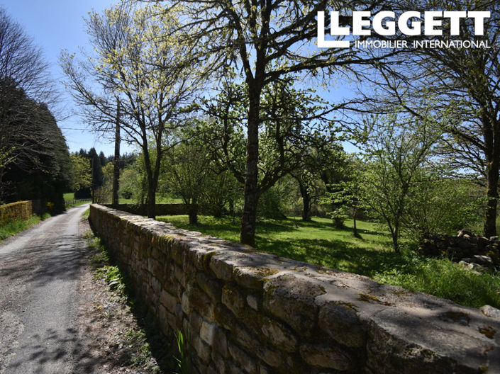 Image No.10-4 Bed House for sale