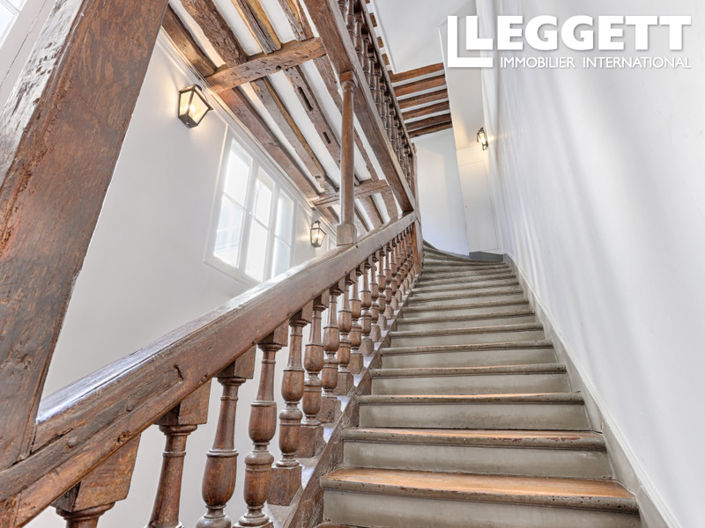 Image No.10-1 Bed Apartment for sale