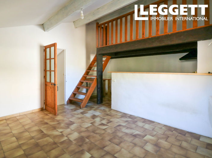 Image No.2-Maison de 1 chambre à vendre à Saint-Maximin