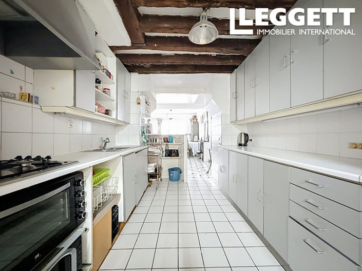 Image No.5-2 Bed House for sale