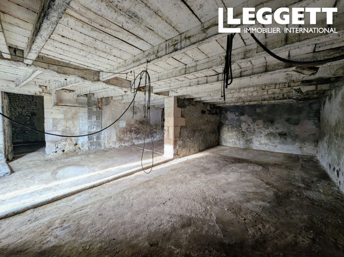 Image No.9-3 Bed House for sale