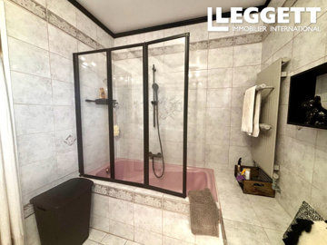 ahr0chm6ly9jzg4uagvzdglhlmltbw8vaw1hz2uvvevom