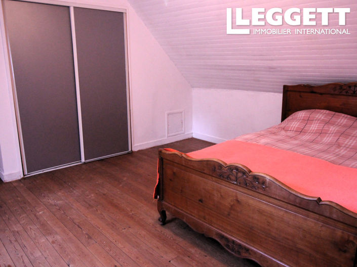 Image No.7-3 Bed House for sale