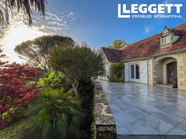 Image No.1-4 Bed House for sale