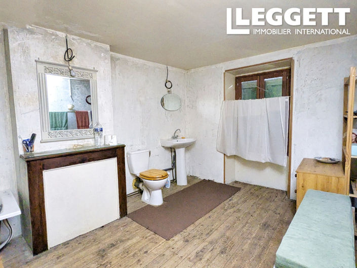 Image No.7-3 Bed House for sale