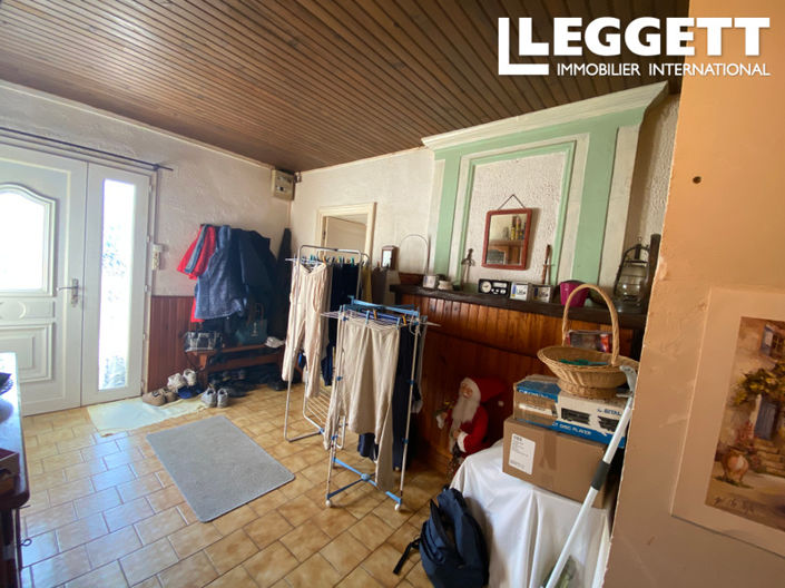 Image No.8-2 Bed House for sale