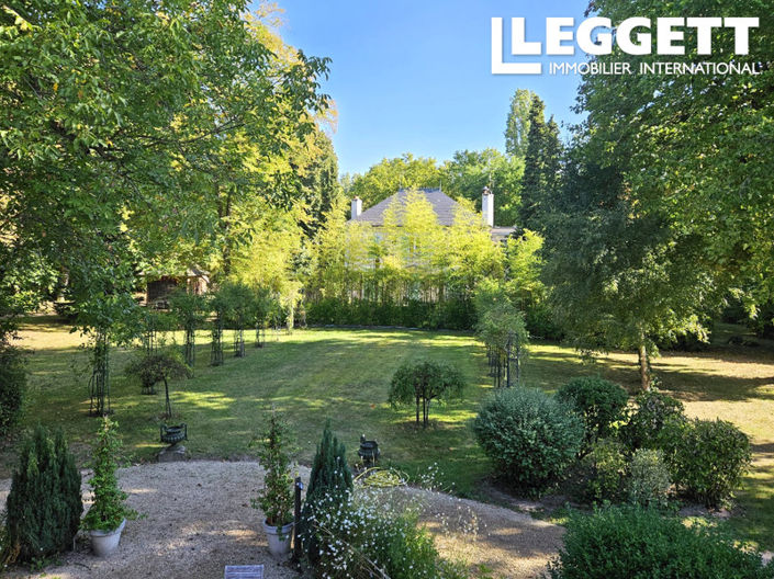 Image No.2-20 Bed House for sale