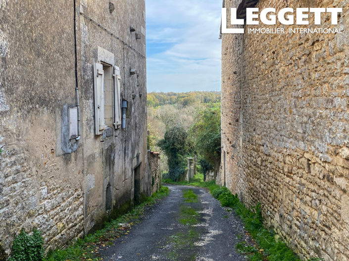 Image No.3-Maison de 3 chambres à vendre à Beaulieu-sur-Sonnette