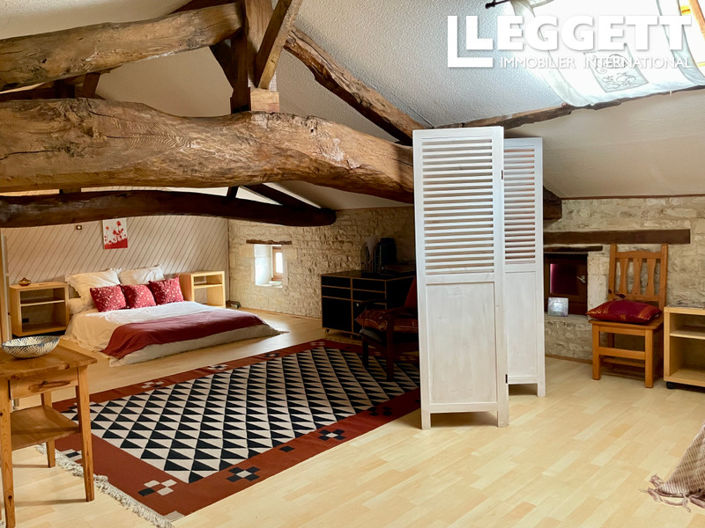 Image No.9-3 Bed House for sale