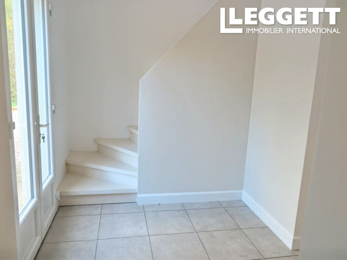 Image No.3-5 Bed House for sale