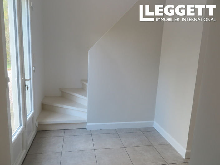 Image No.5-5 Bed House for sale