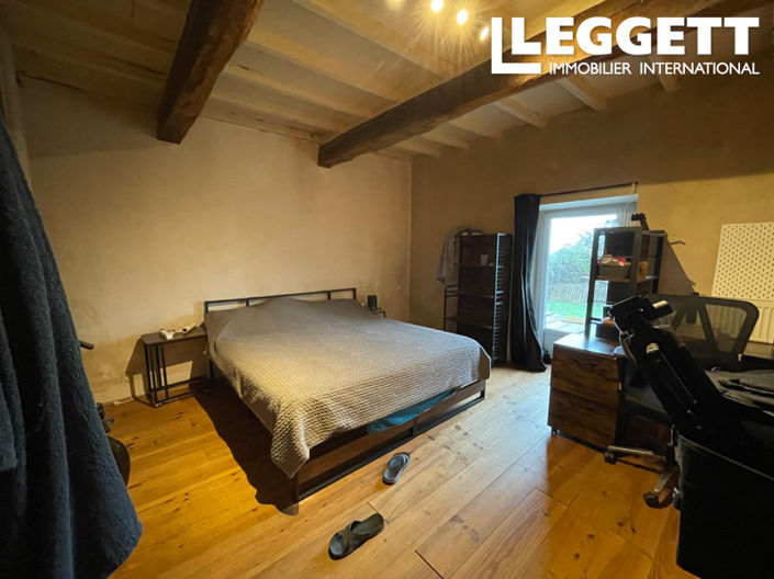 Image No.5-4 Bed House for sale