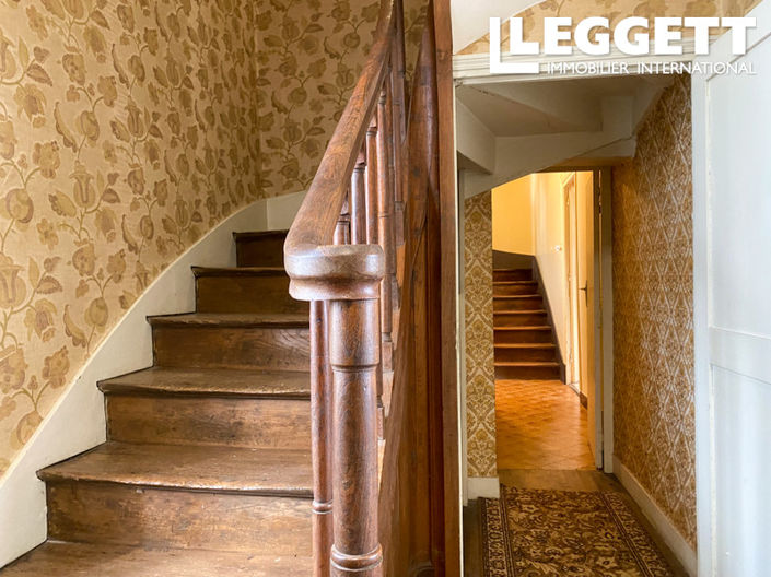 Image No.7-6 Bed House for sale