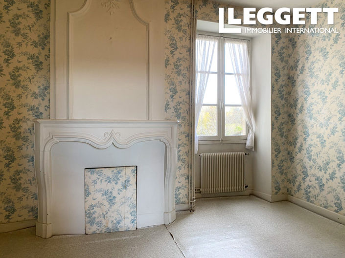 Image No.9-6 Bed House for sale