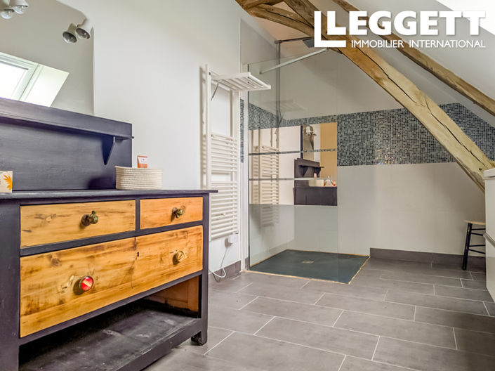 Image No.6-2 Bed House for sale