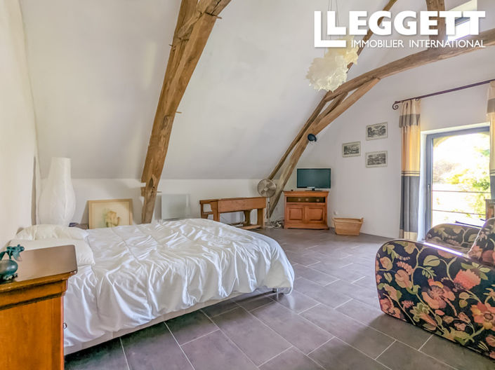 Image No.7-2 Bed House for sale