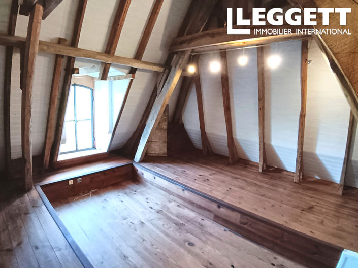 Image No.3-4 Bed House for sale