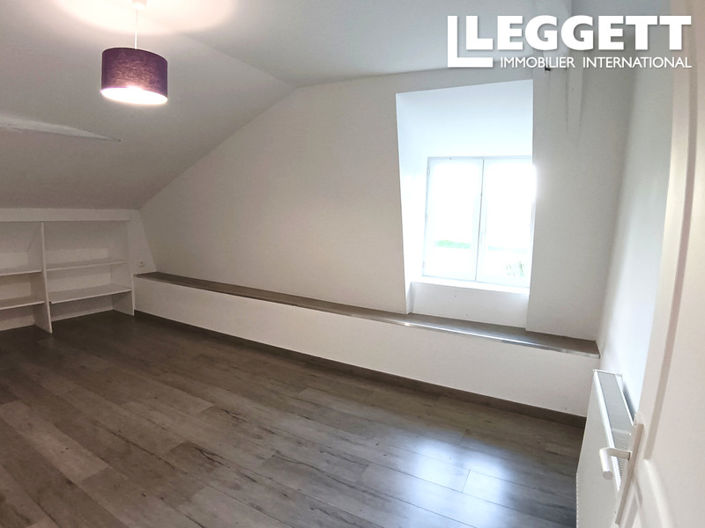 Image No.8-4 Bed House for sale